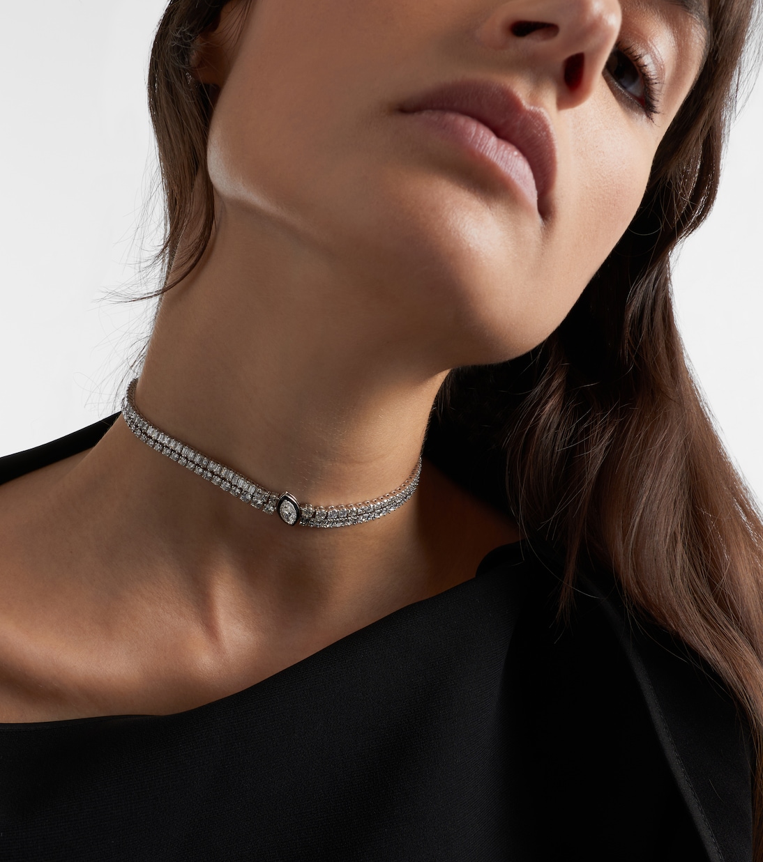 18kt white gold and enamel choker with diamonds | Kamyen