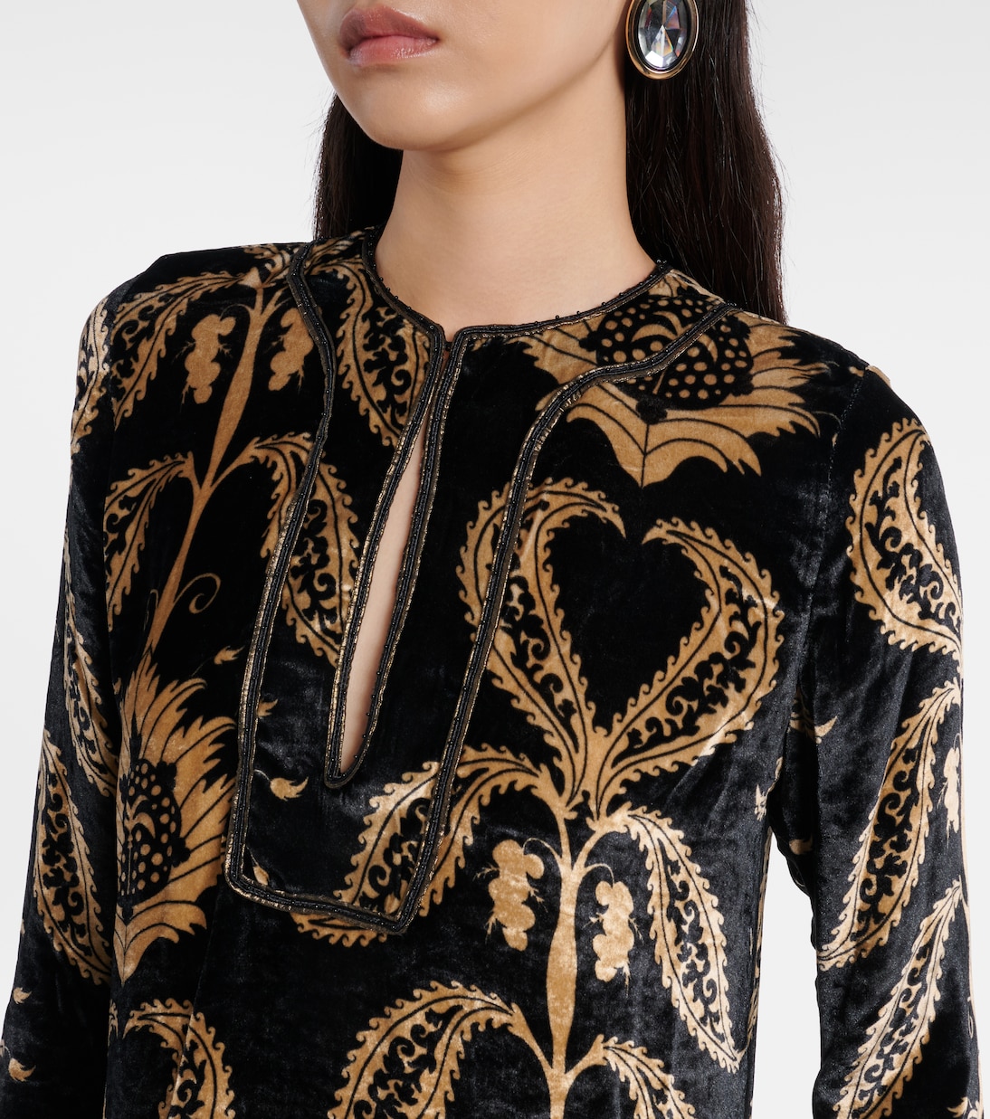 Abito lungo in velluto con ricamo | Johanna Ortiz