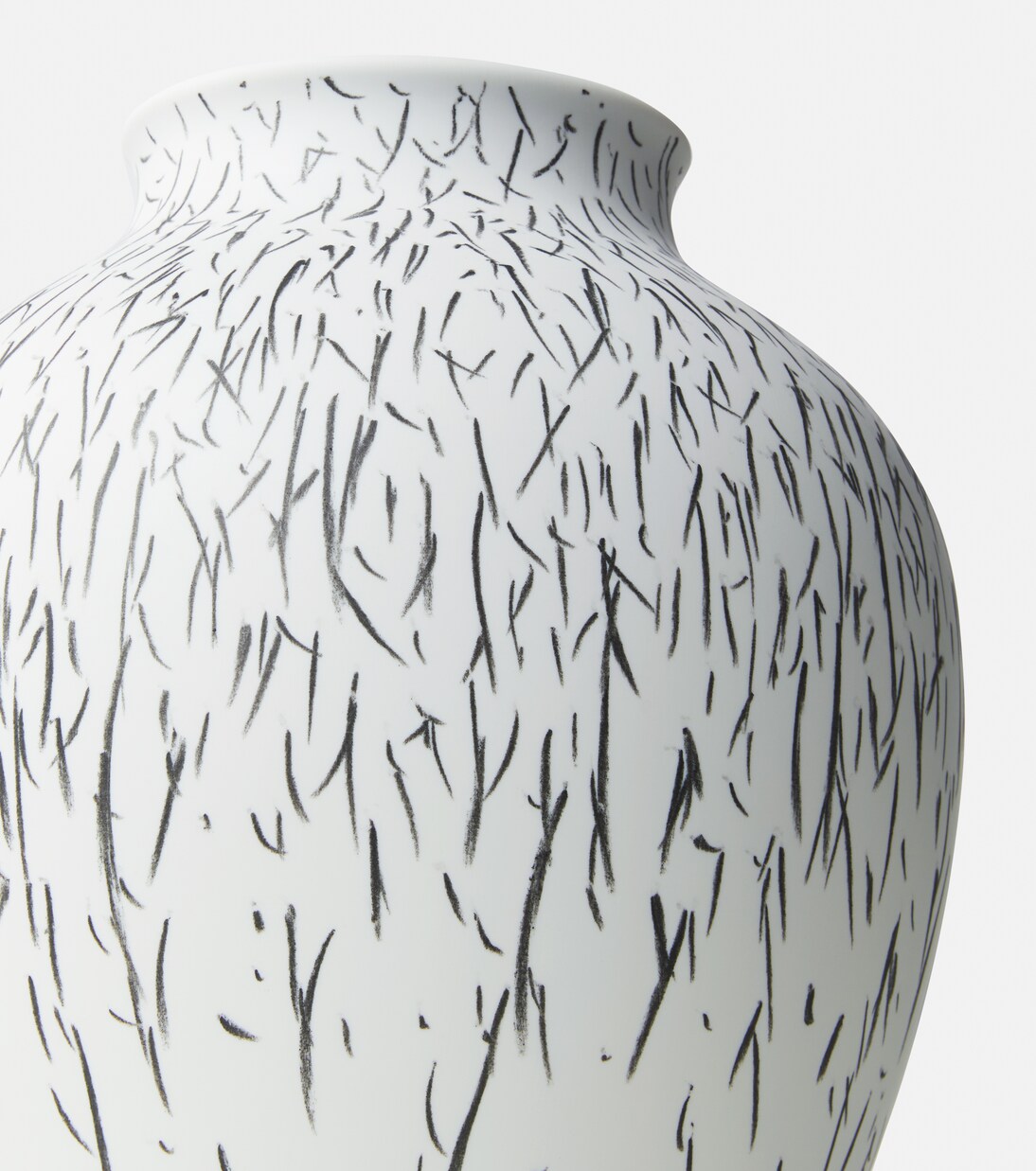 Post Scriptum curved vase by Formafantasma | Cassina