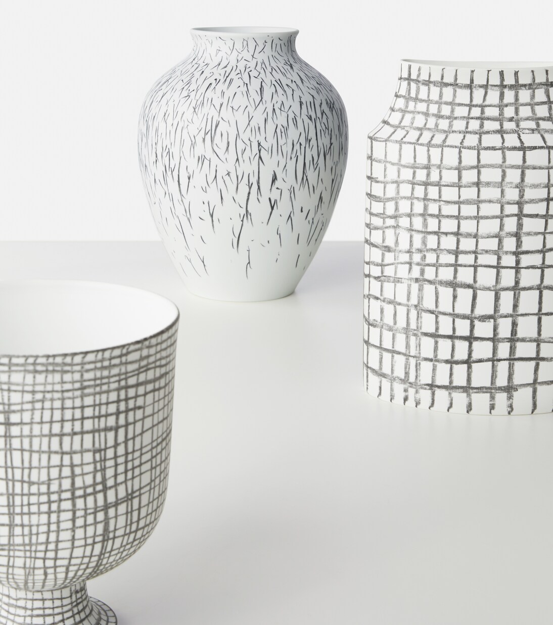 Post Scriptum curved vase by Formafantasma | Cassina