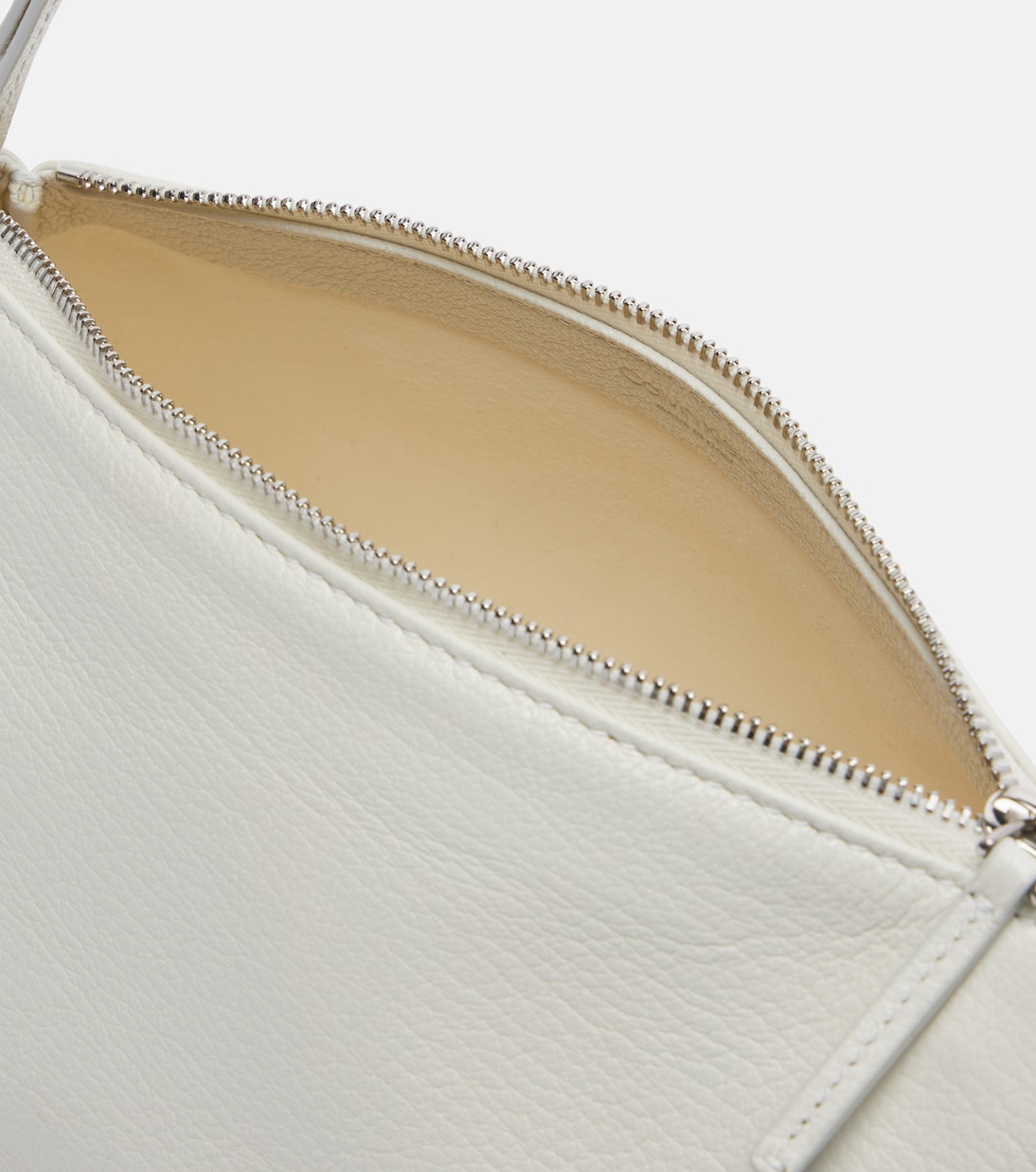 Schultertasche Aurelis Small aus Leder | Calvin Klein Collection