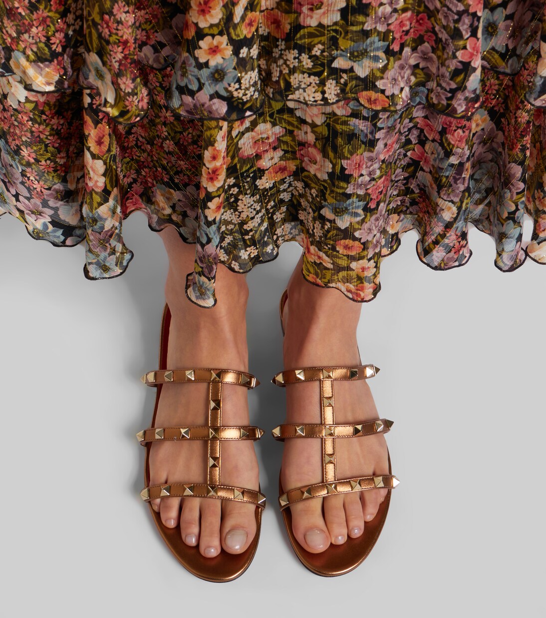 Rockstud金属感皮革凉鞋 | Valentino Garavani