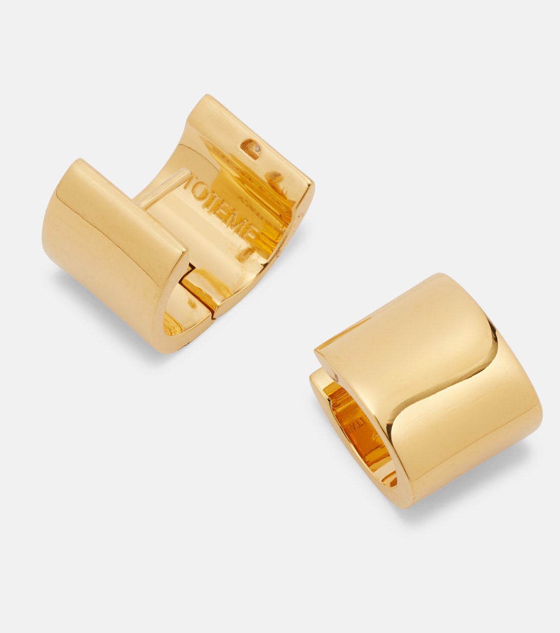 Signature Petite huggie earrings | Toteme