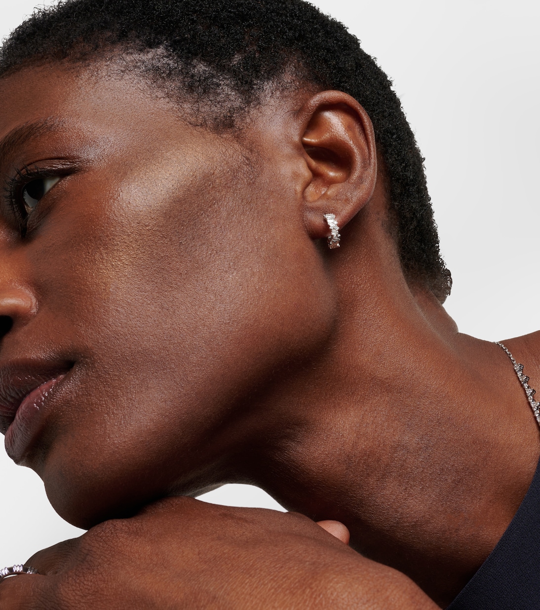 Fireworks 18kt white gold hoop earrings with diamonds | Suzanne Kalan