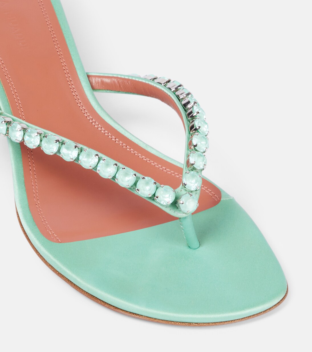 Sandalias Gigi 45 de satén y cuero adornadas  | Amina Muaddi