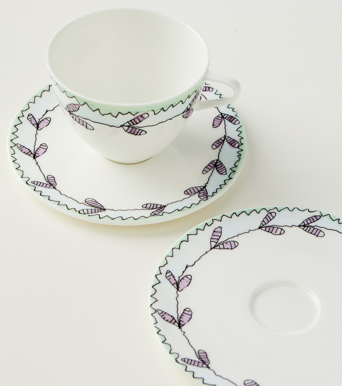Midnight Flowers Blossom Milk porcelain breakfast set by Marni | Serax