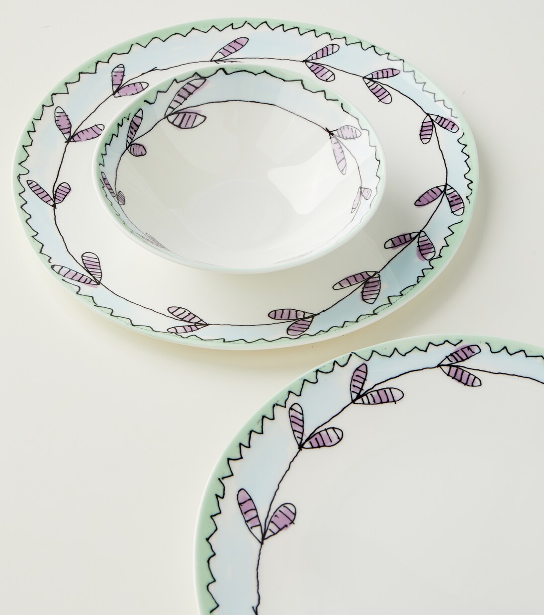 Midnight Flowers Blossom Milk porcelain breakfast set by Marni | Serax