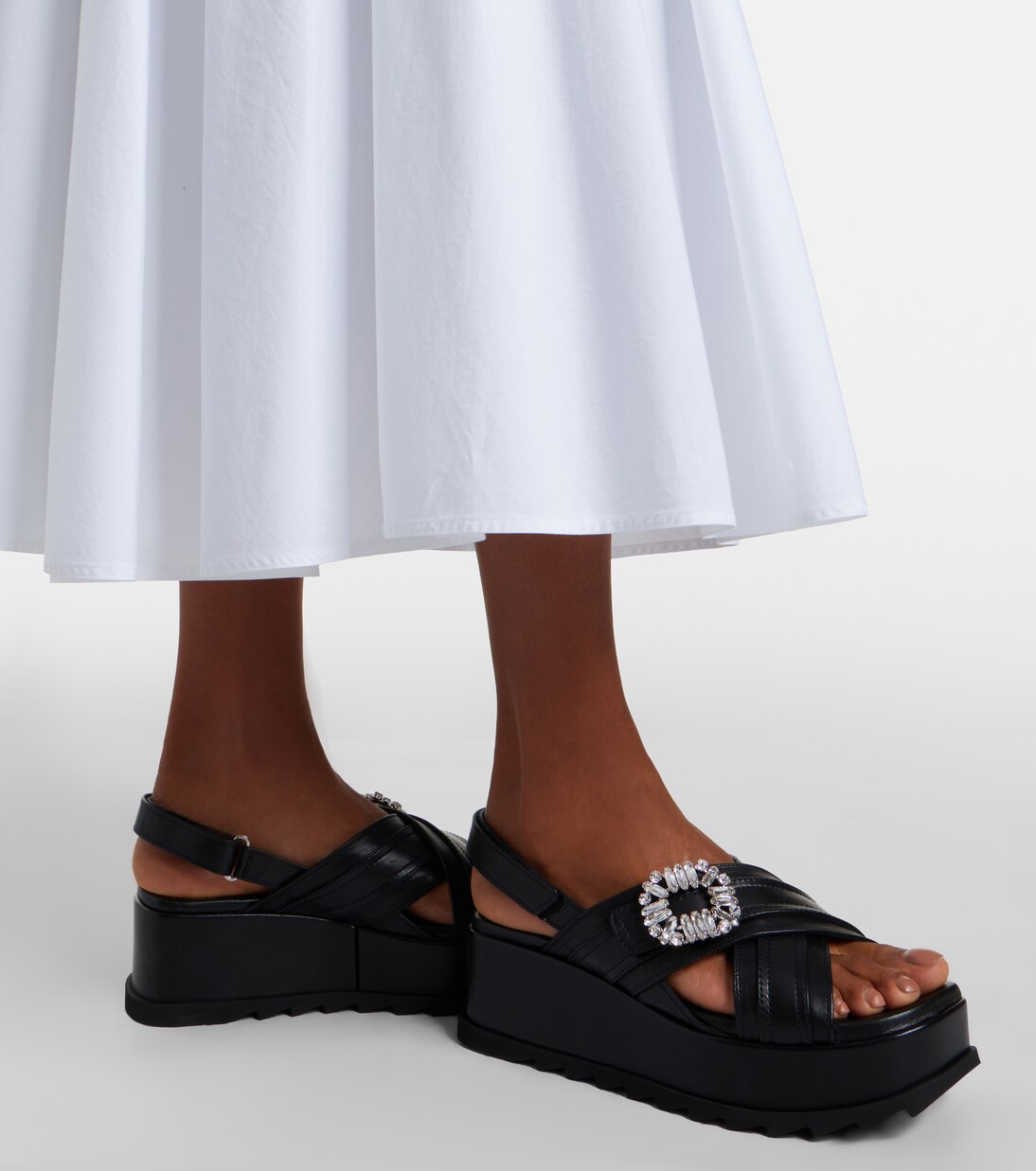 Sandales compensées Strass Buckle en cuir | Roger Vivier
