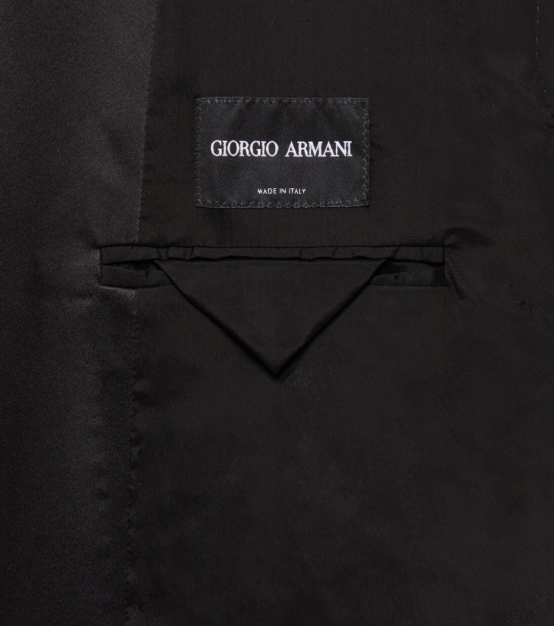 Double-breasted virgin wool crêpe tuxedo | Giorgio Armani