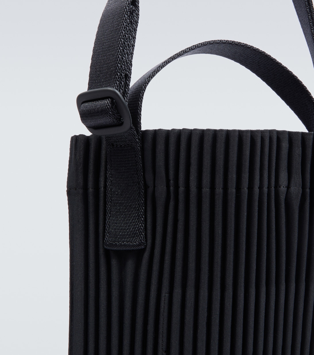Drawstring Pleats单肩包 | Homme Plissé Issey Miyake