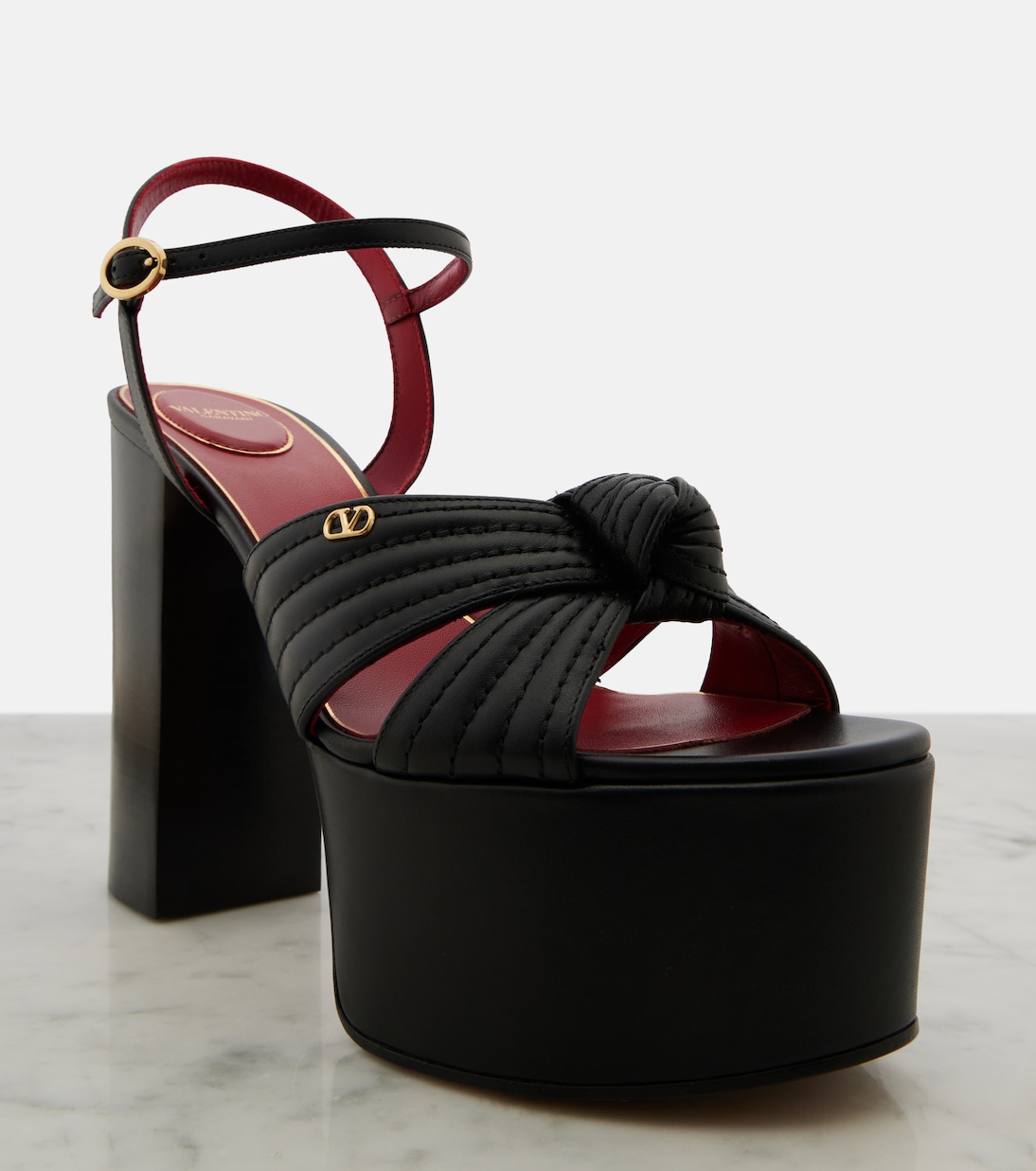 Sandales à plateau Crasher en cuir | Valentino Garavani