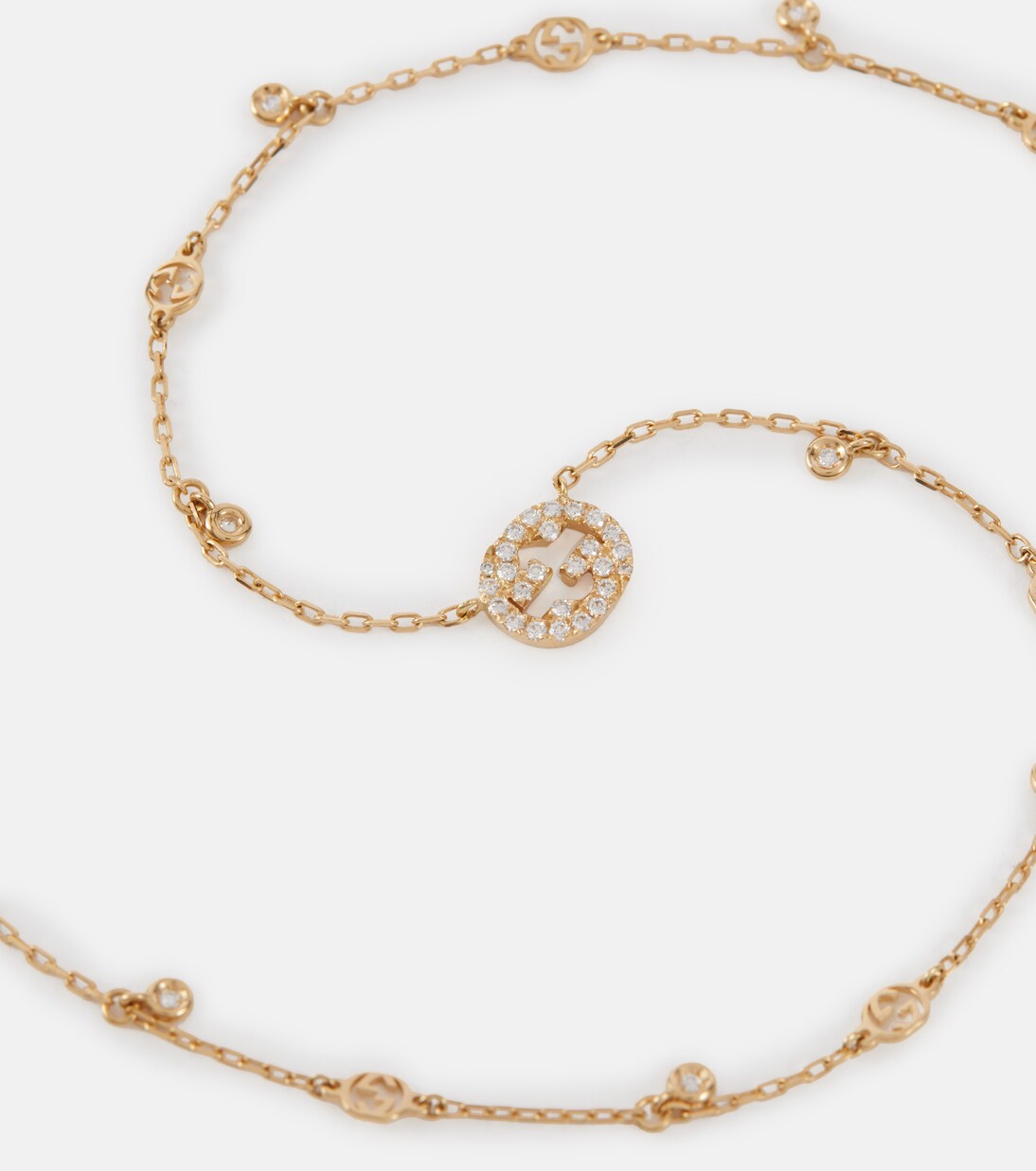 Interlocking G 18kt gold necklace with diamonds | Gucci