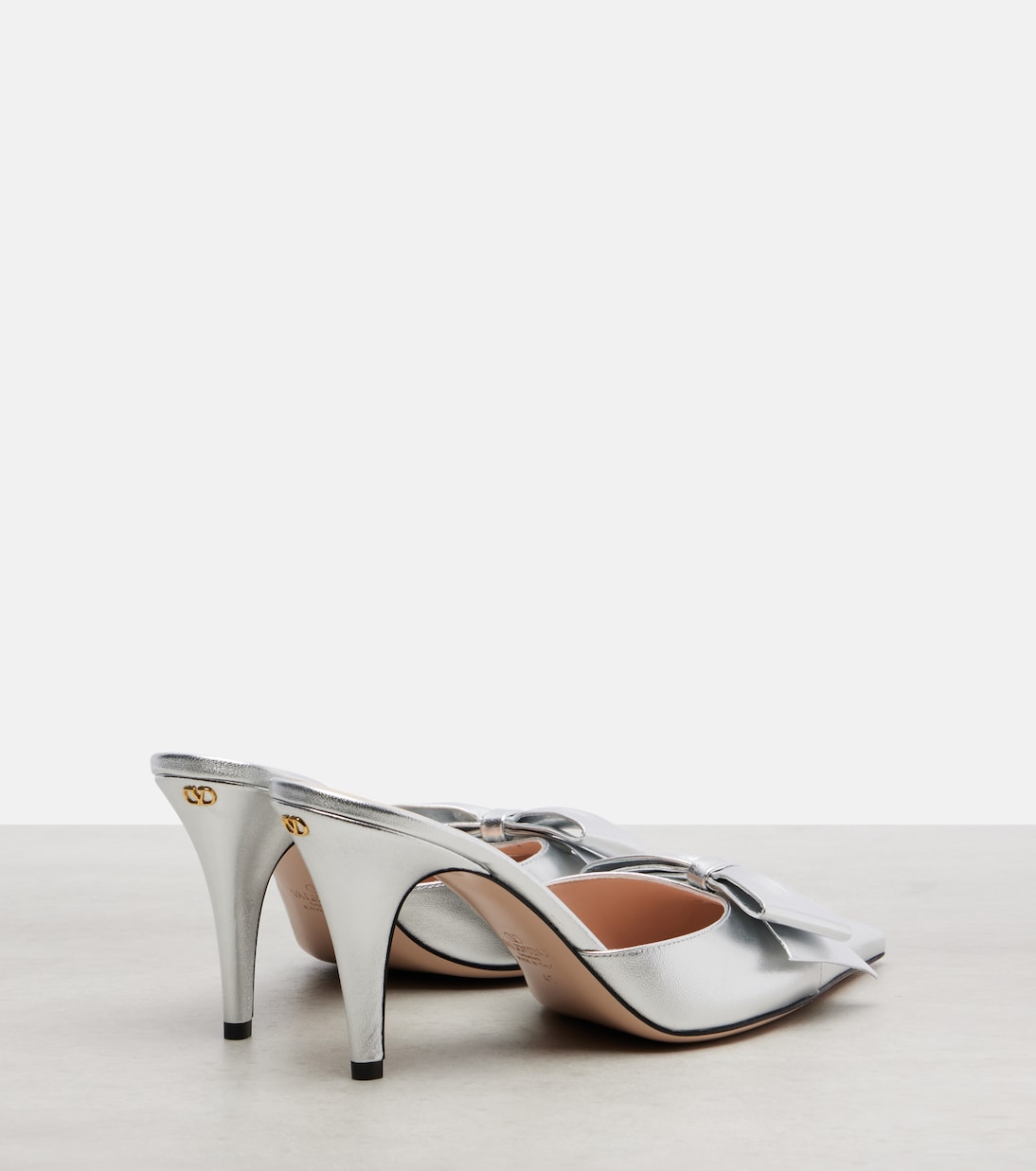 Mules aus Metallic-Leder | Valentino Garavani