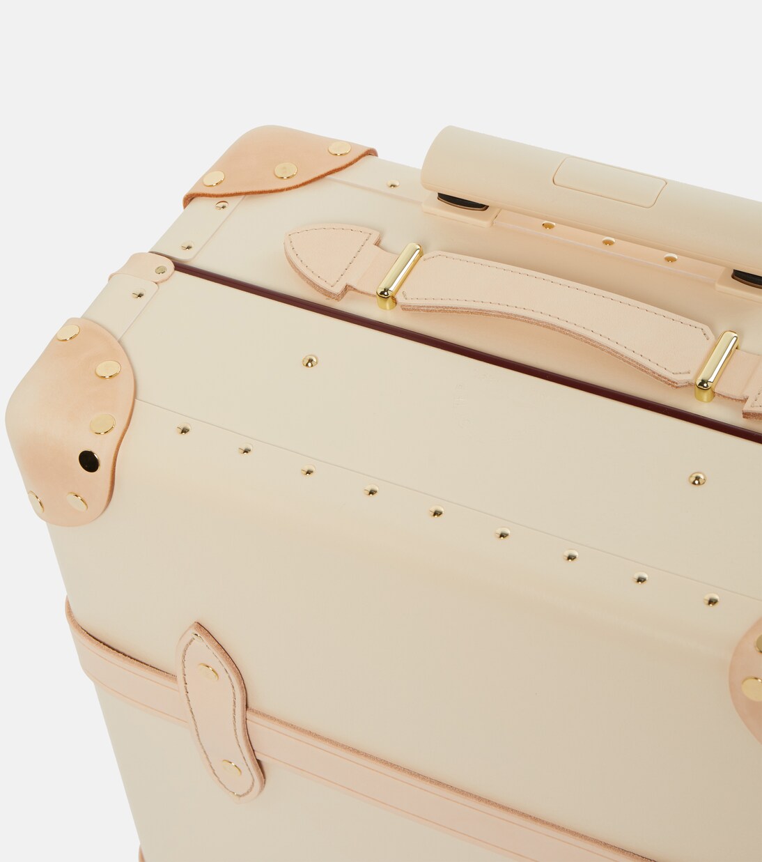 Safari carry-on suitcase | Globe-Trotter