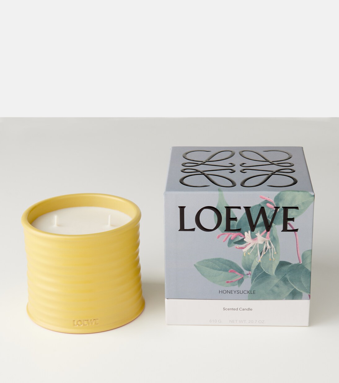 Honeysuckle Medium candle | Loewe Home Scents