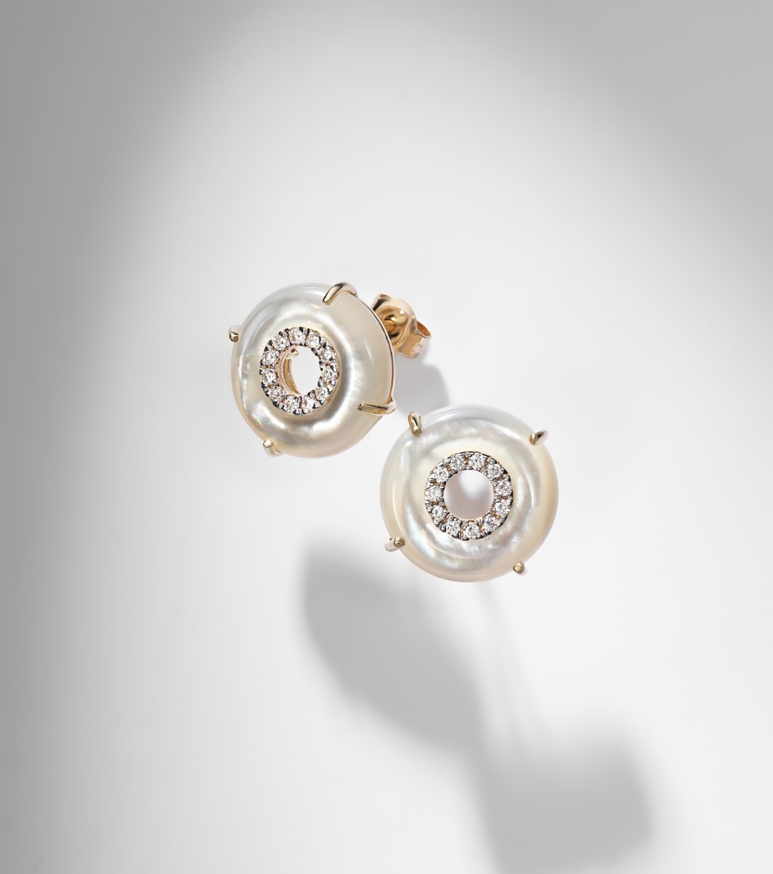 Boucles d’oreilles en or 14 ct (585/1000) avec diamants et perles | Mateo