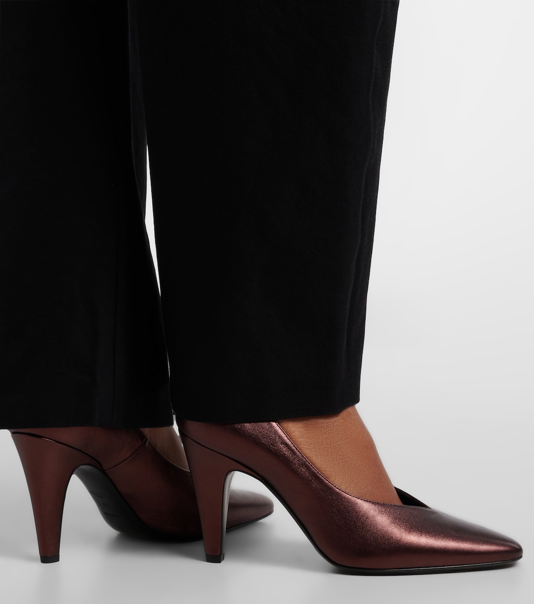 Pumps aus Metallic-Leder | Alaïa