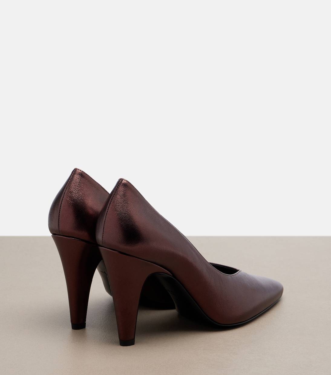 Pumps aus Metallic-Leder | Alaïa