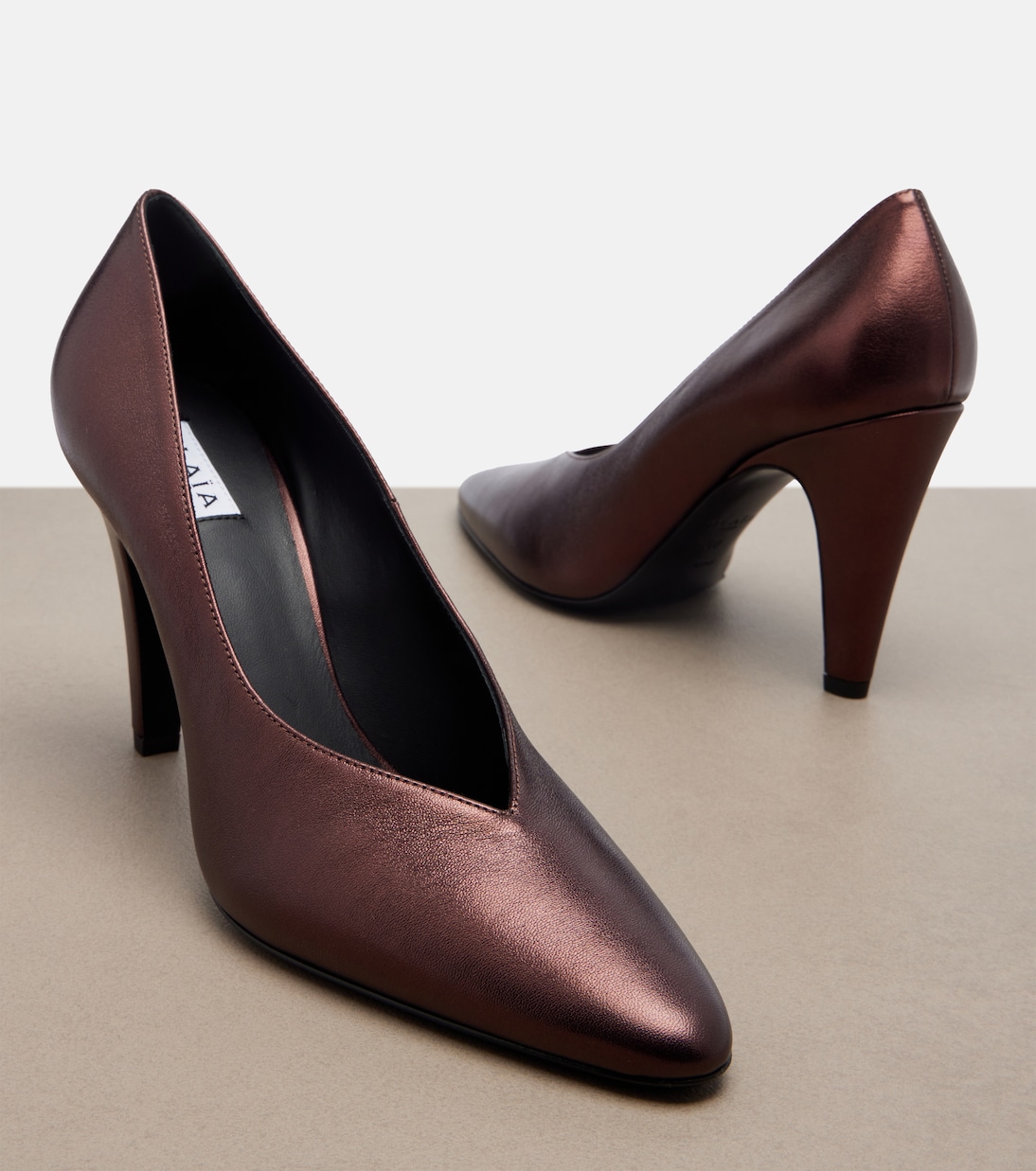 Pumps aus Metallic-Leder | Alaïa