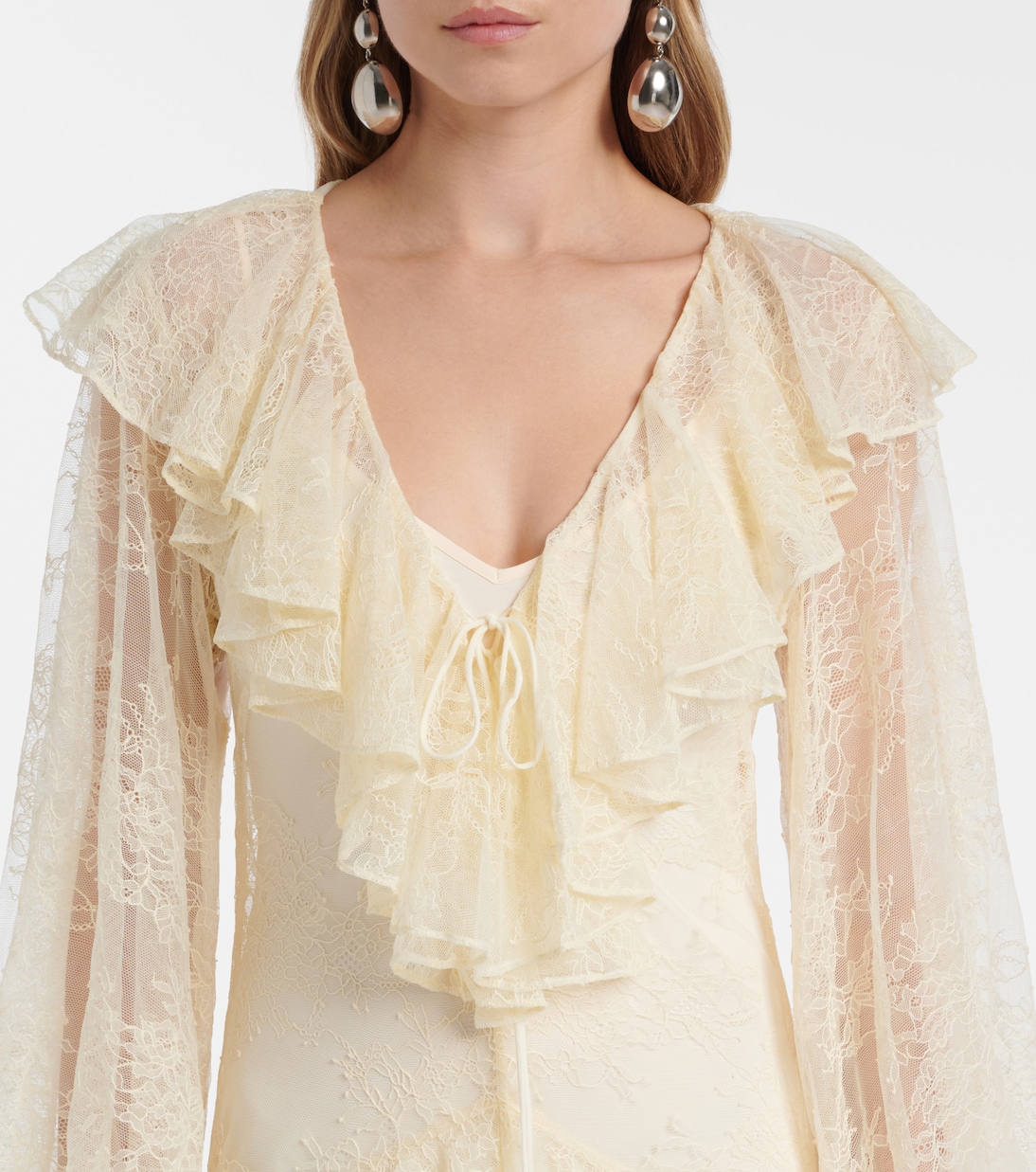 فستان طويل مكشكش من الدانتيل Esen | De La Vali