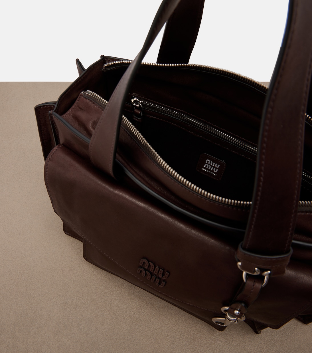 Utilitaire leather shoulder bag | Miu Miu