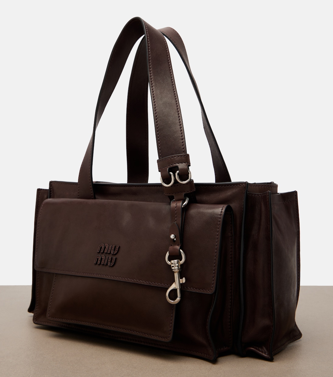 Utilitaire leather shoulder bag | Miu Miu