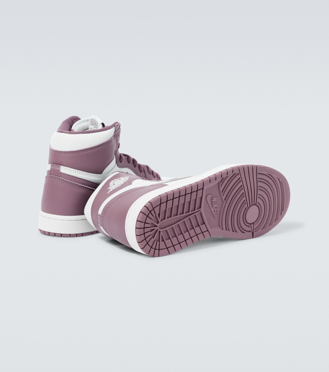 Jordan 1 Retro leather high-top sneakers | Nike