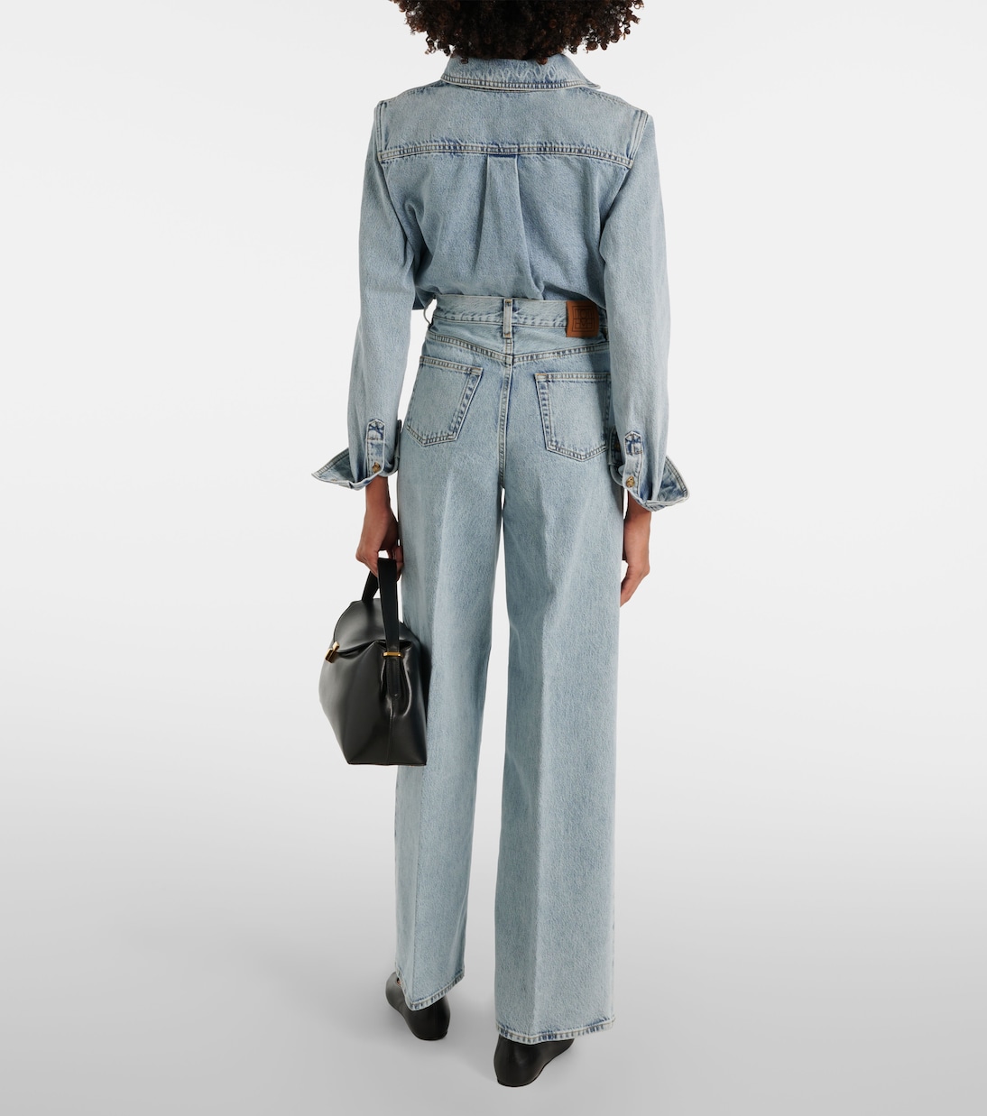 Jeans a gamba larga e vita alta | Toteme