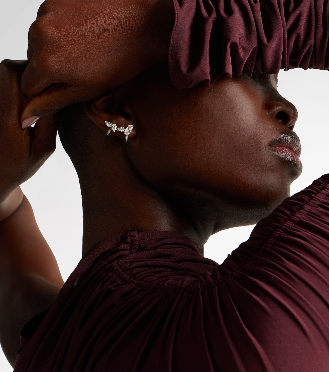 Serti Sur Vide 18kt white gold single ear cuff with diamonds | Repossi