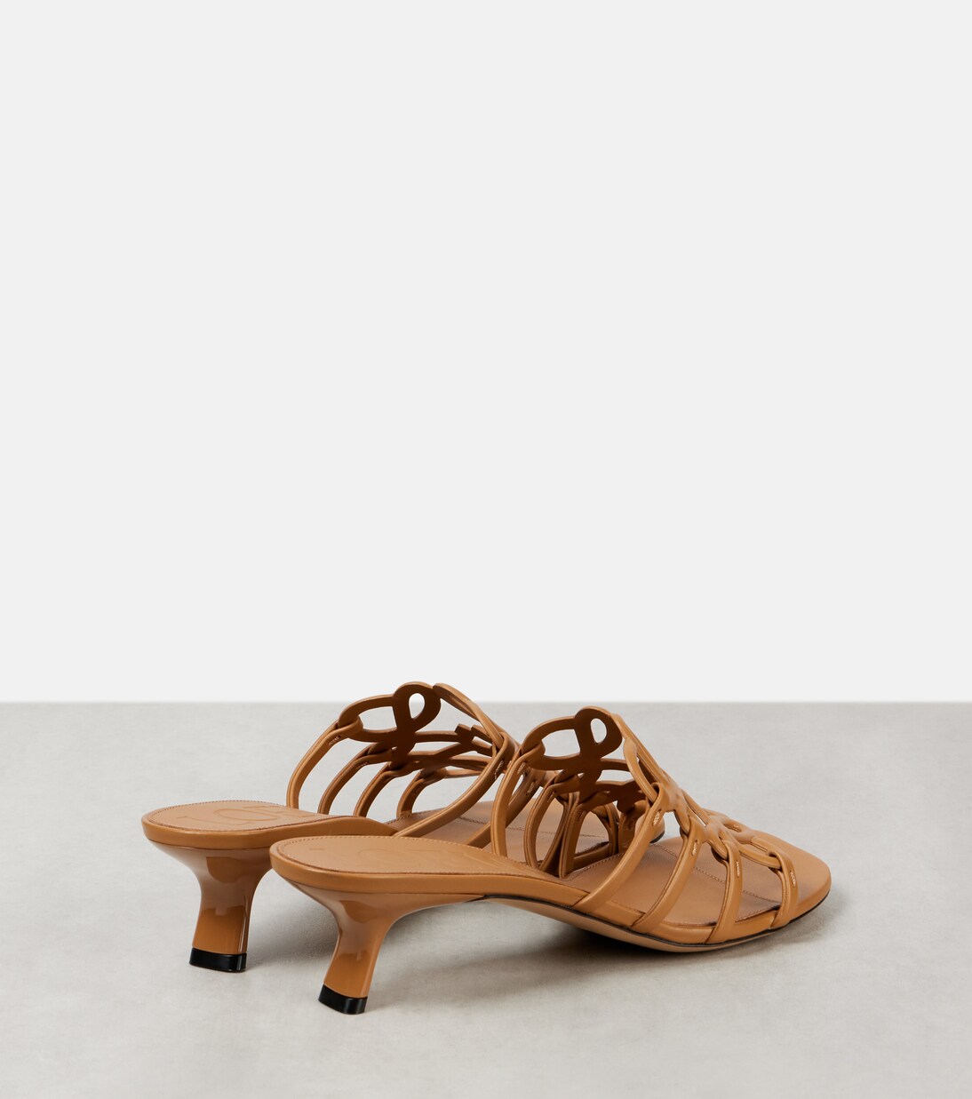 Paula's Ibiza Petal Anagram leather mules | Loewe