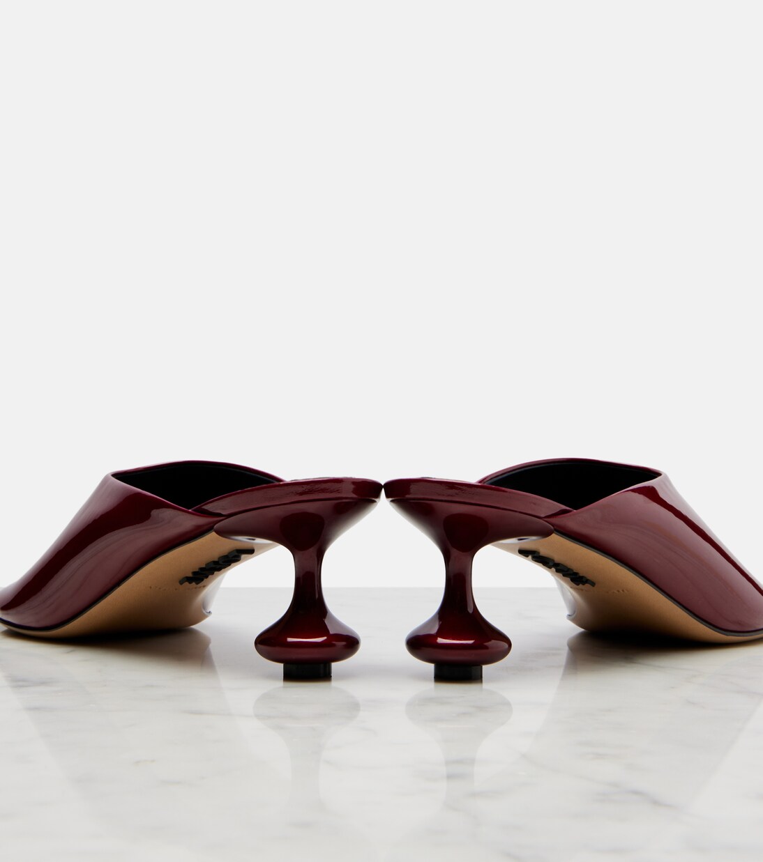 Mules Toy 45 aus Lackleder | Loewe