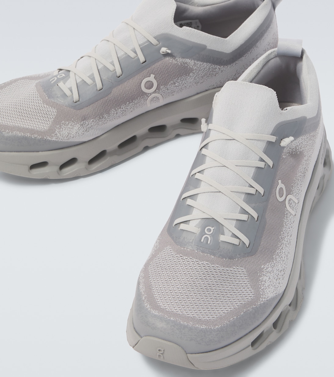 x Zendaya Cloudtilt Moon running shoes | On