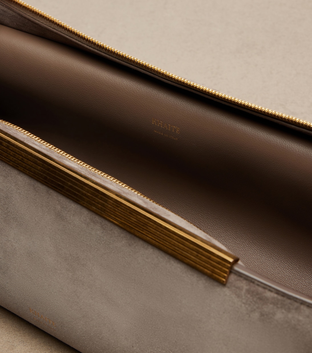 Donna suede clutch | Khaite