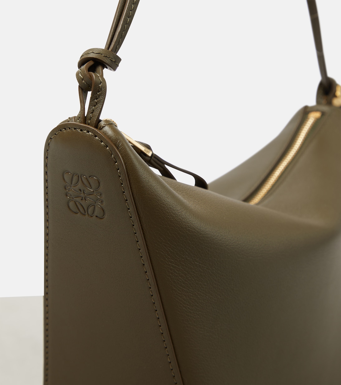 Schultertasche Hammock Mini aus Leder | Loewe