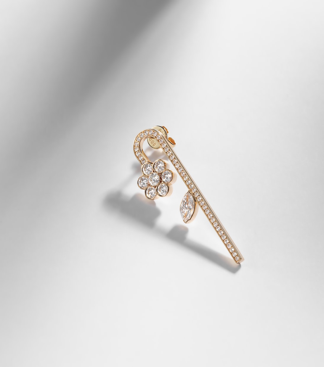 Boucle d’oreille unique Tournesol en or 18 ct et diamants | Sophie Bille Brahe