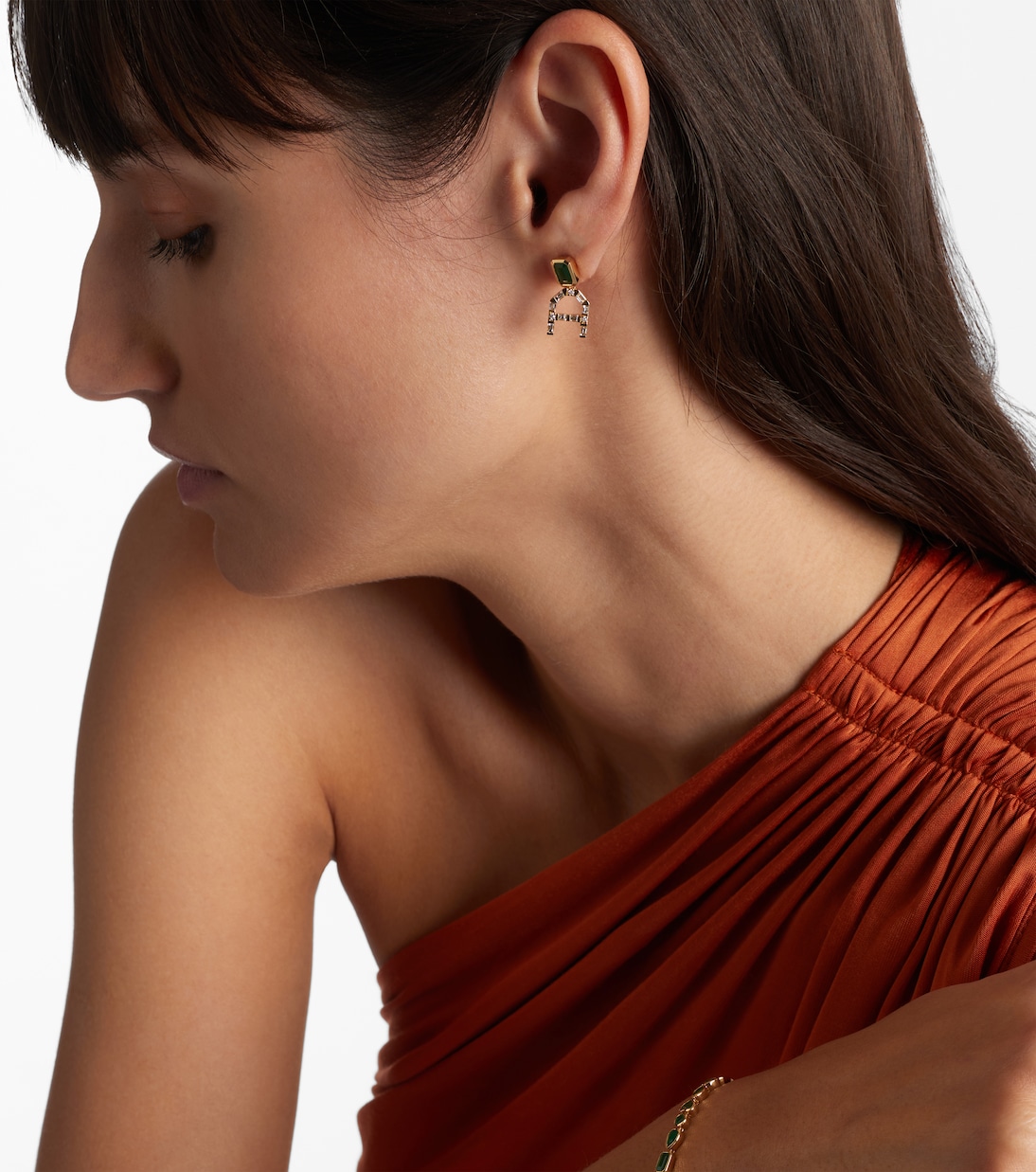 Boucle d’oreille unique en or 18 ct, diamants et émeraude | Shay Jewelry