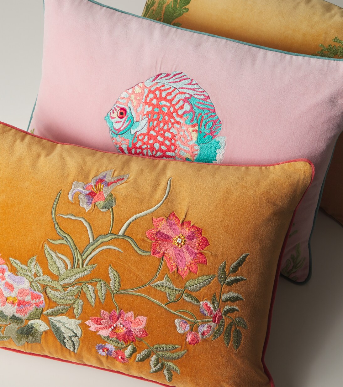 Embroidered cotton velvet cushion | Les-Ottomans