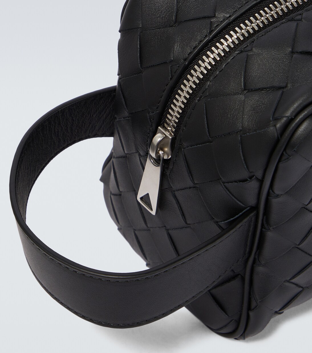 Intrecciato leather wash bag | Bottega Veneta