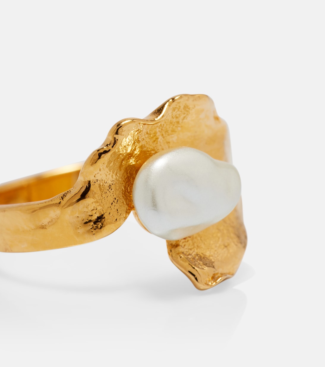 Faux pearl ring | Oscar de la Renta