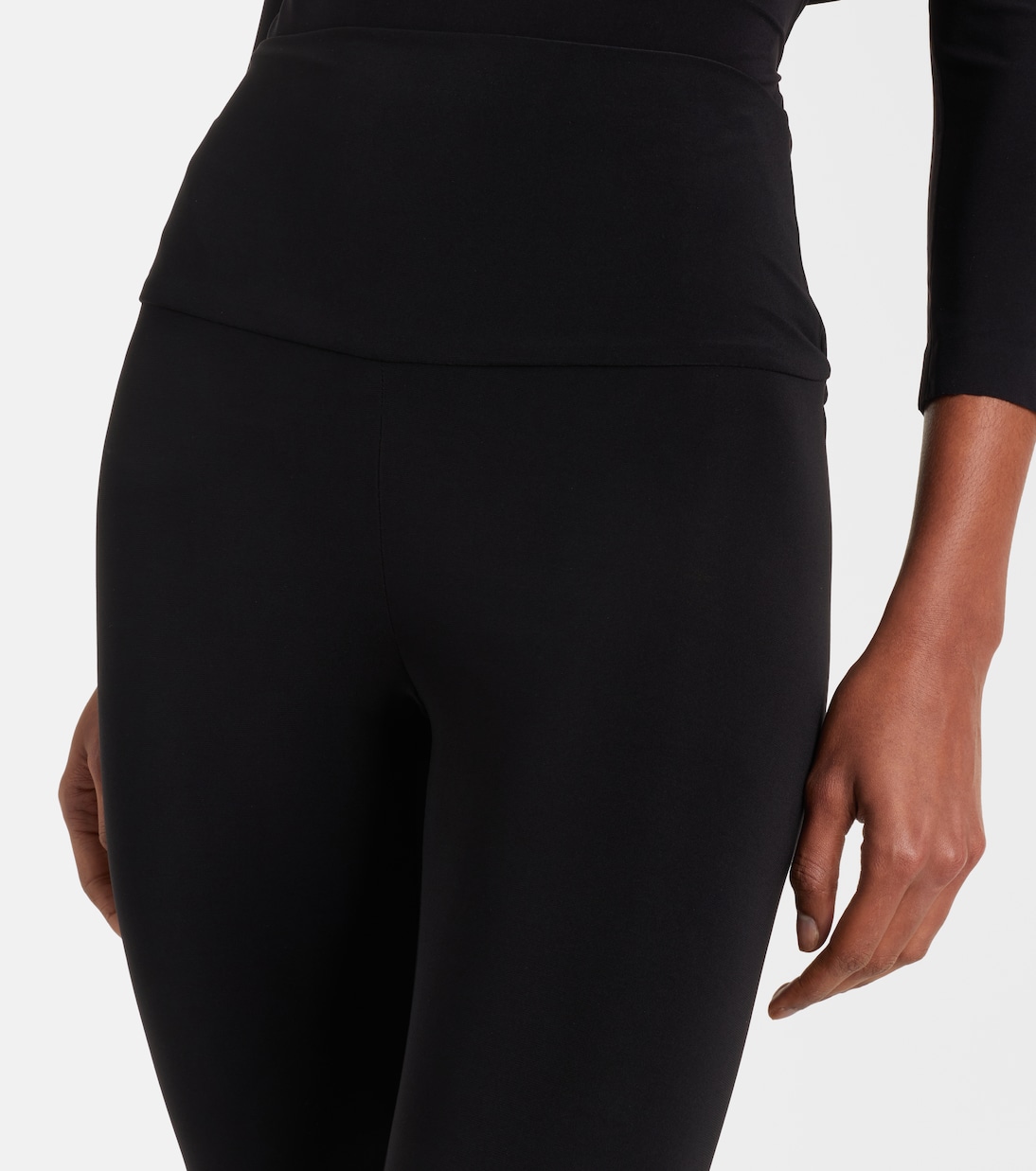 ليقنز كروب | Norma Kamali