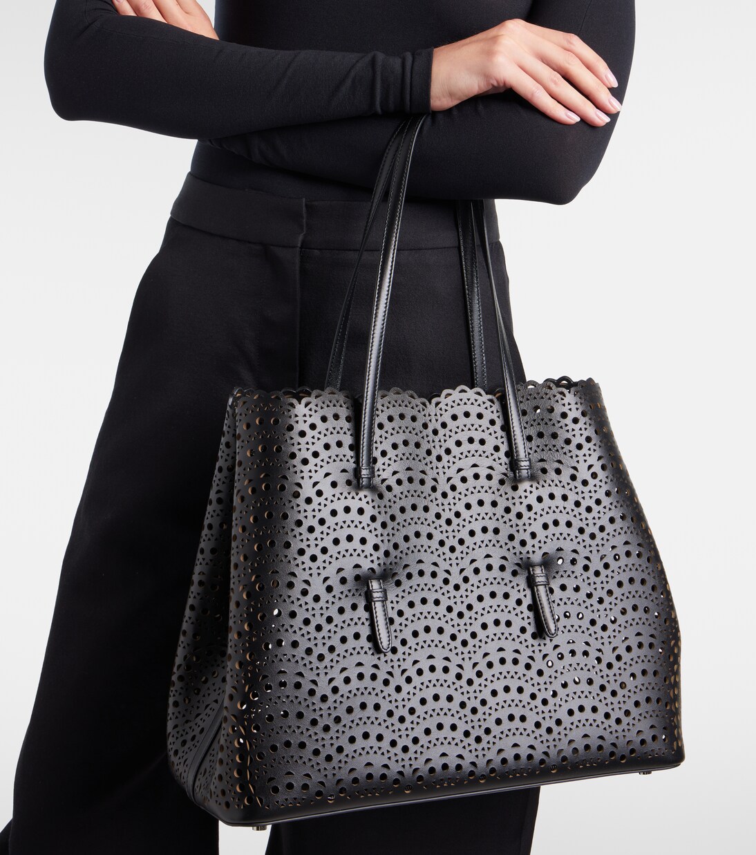 Mina 37 Vienne leather tote bag | Alaïa