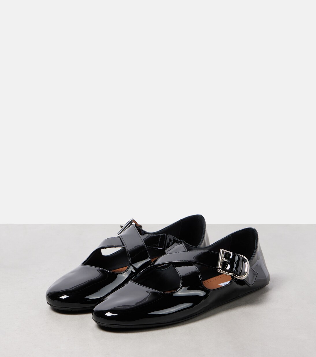 Criss Cross patent leather ballet flats | Alaïa