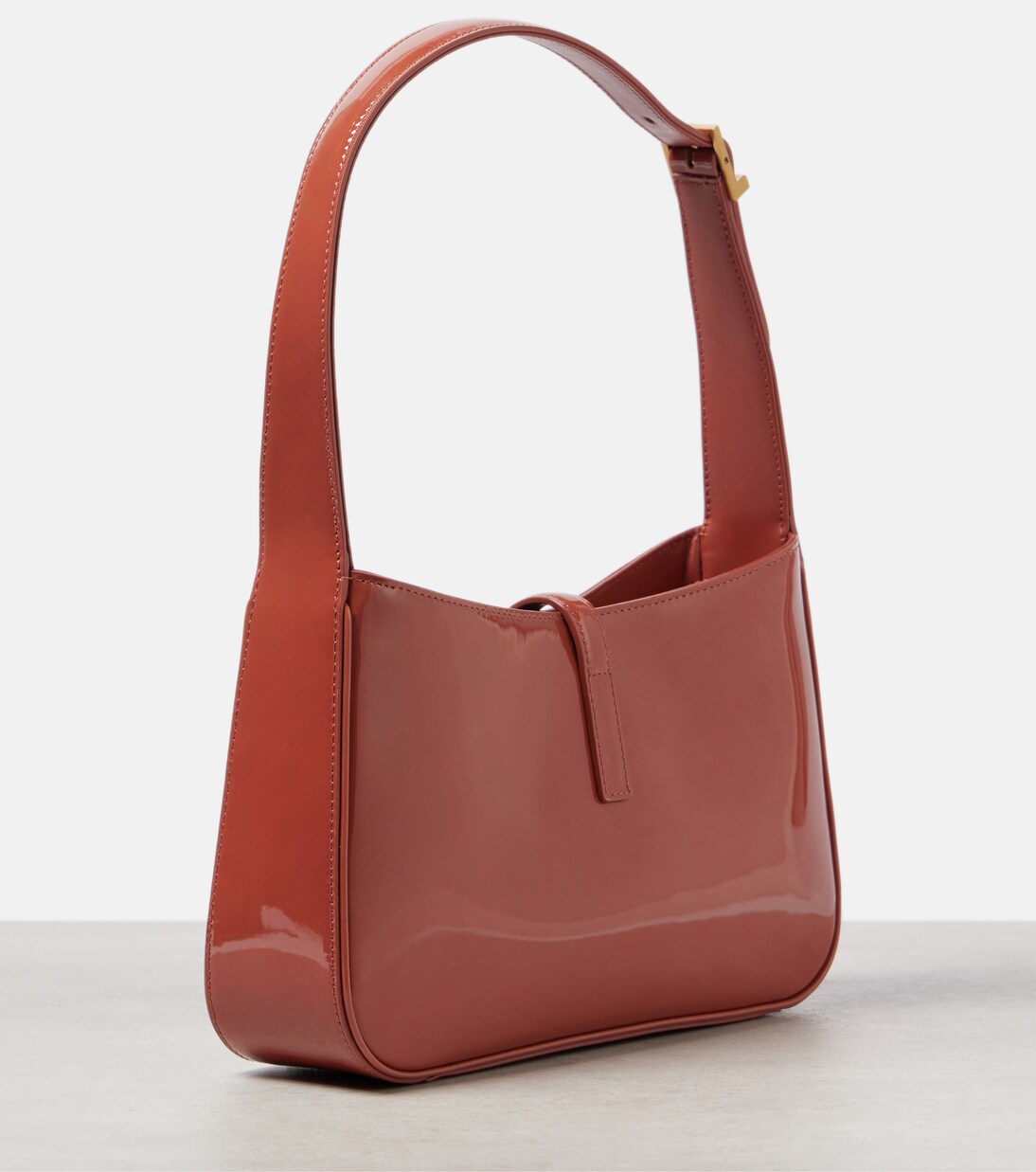 Le 5 à 7 patent leather shoulder bag | Saint Laurent