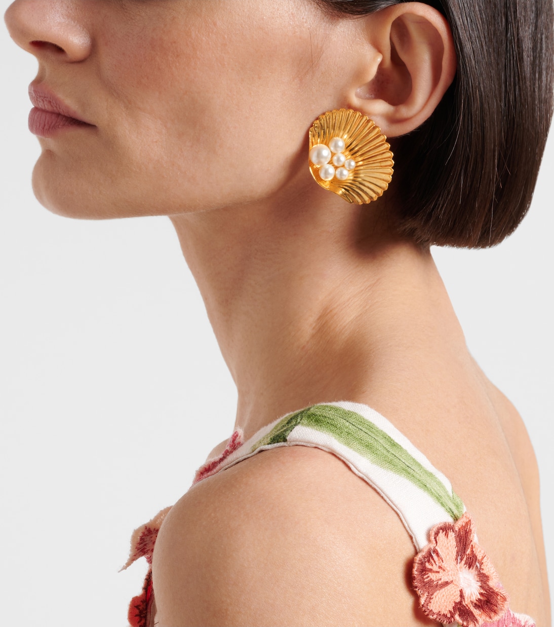 Orecchini Maricela bagnati in oro | Jennifer Behr