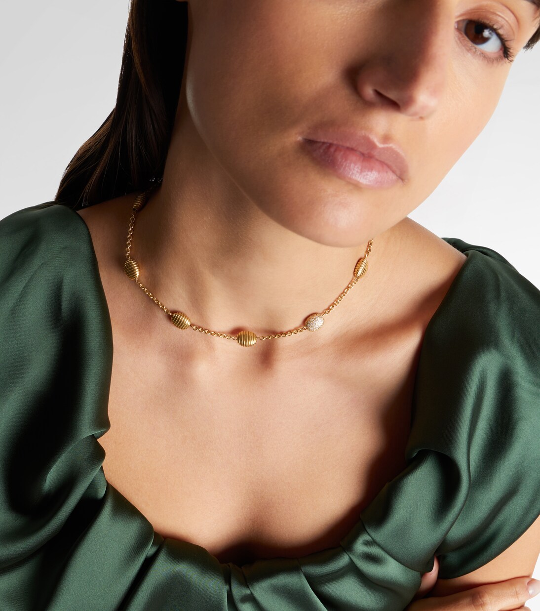 Isla Diamond Station 18kt gold (750/1000) necklace with diamonds | Pamela Zamore