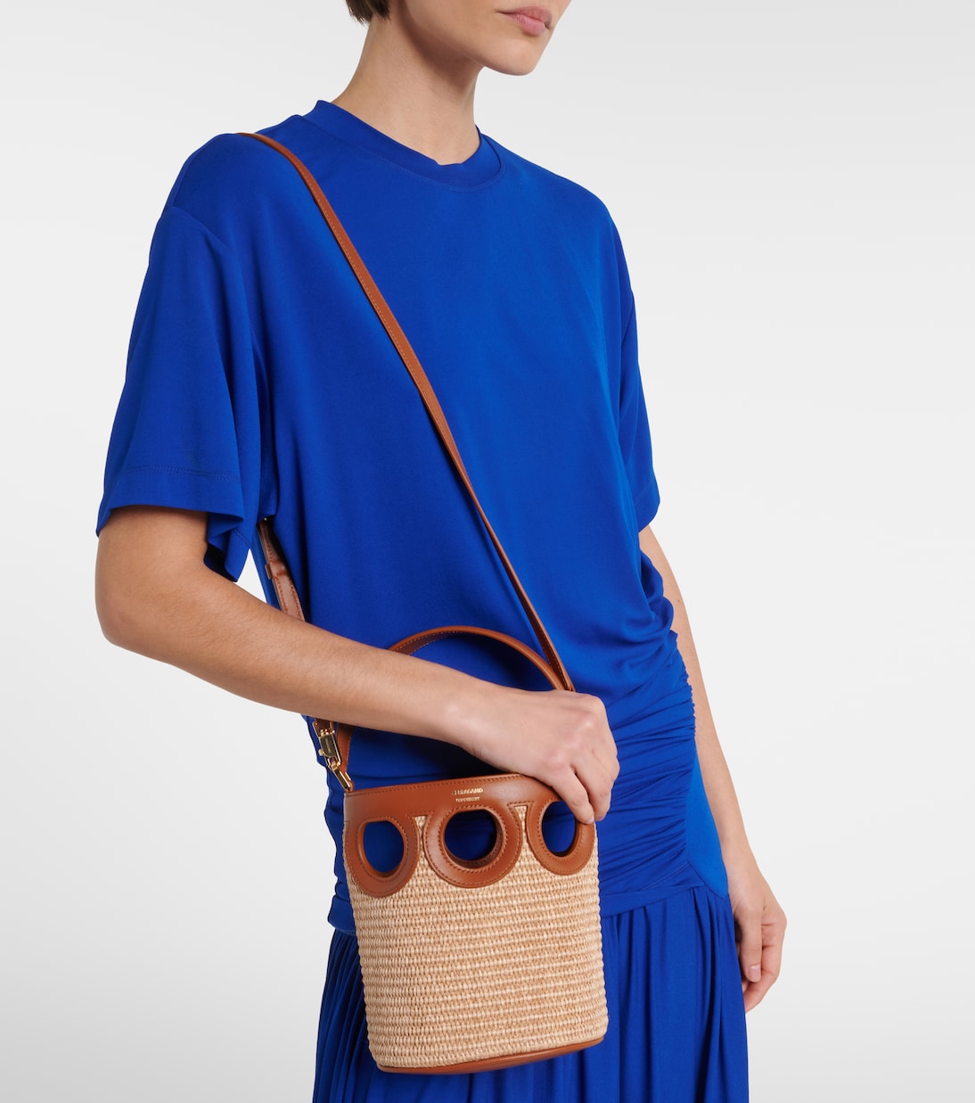 Gancini Small raffia bucket bag | Ferragamo