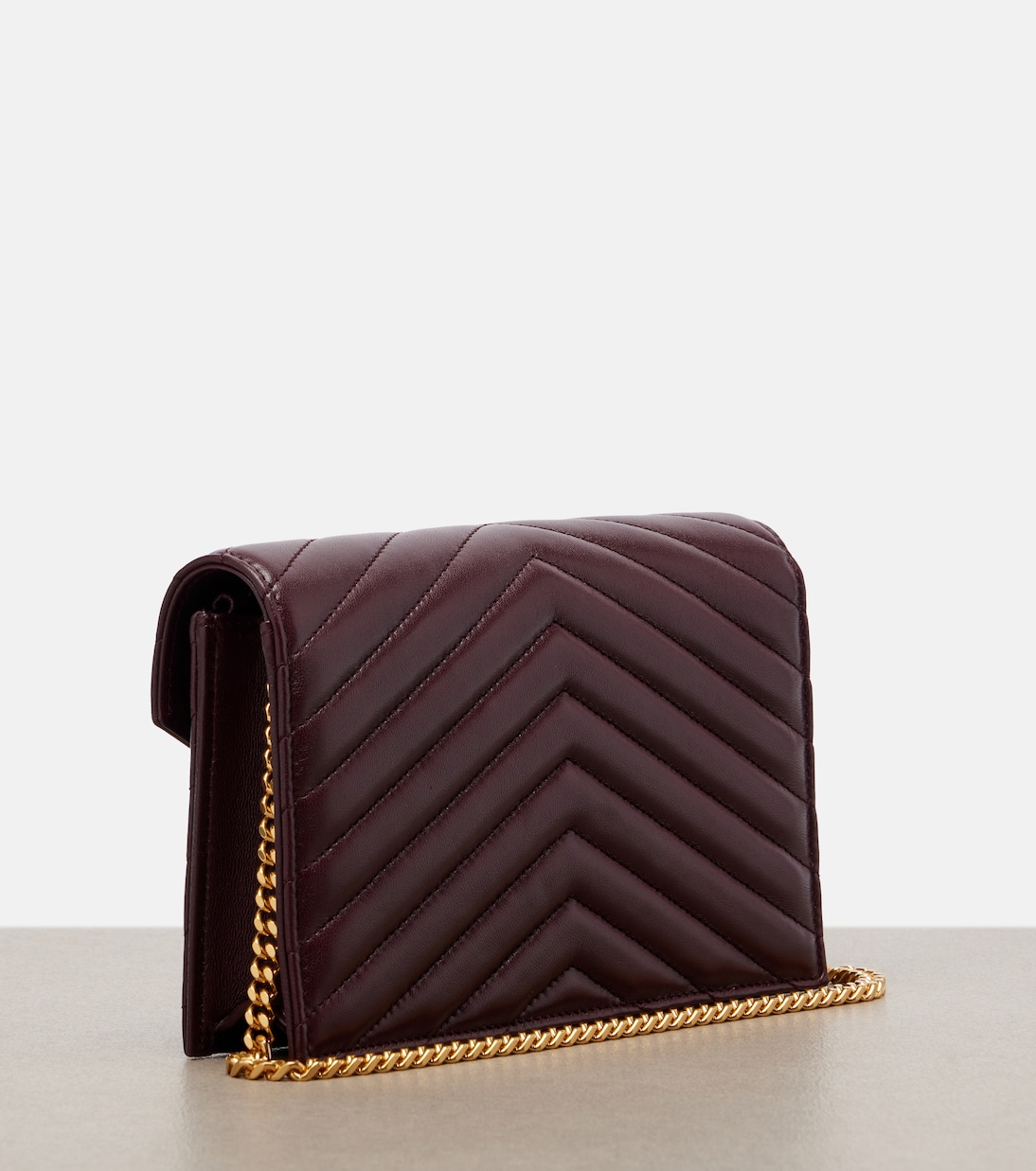 Cassandre Envelope leather wallet on chain | Saint Laurent