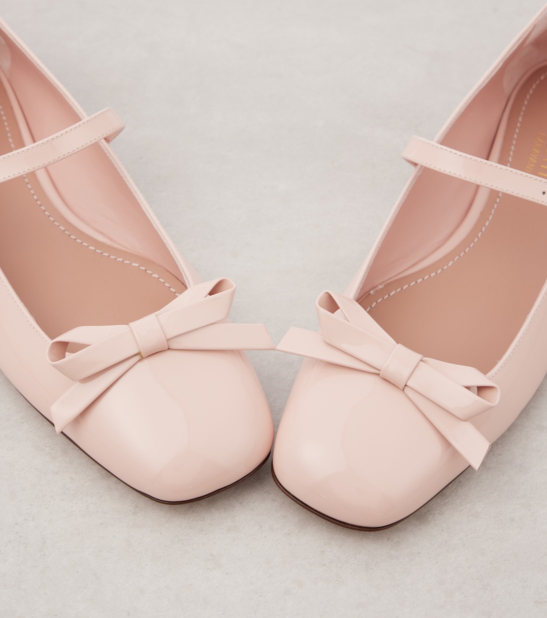 Mary-Jane-Ballerinas Romance Bow aus Lackleder | Valentino Garavani