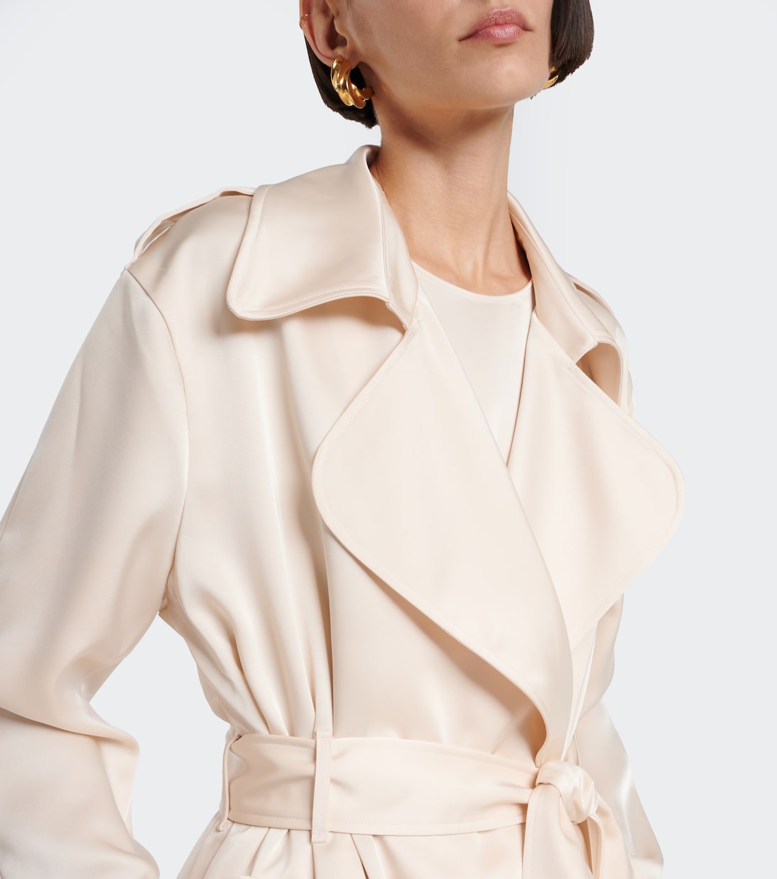 Trenchcoat Barb aus Satin | Leset