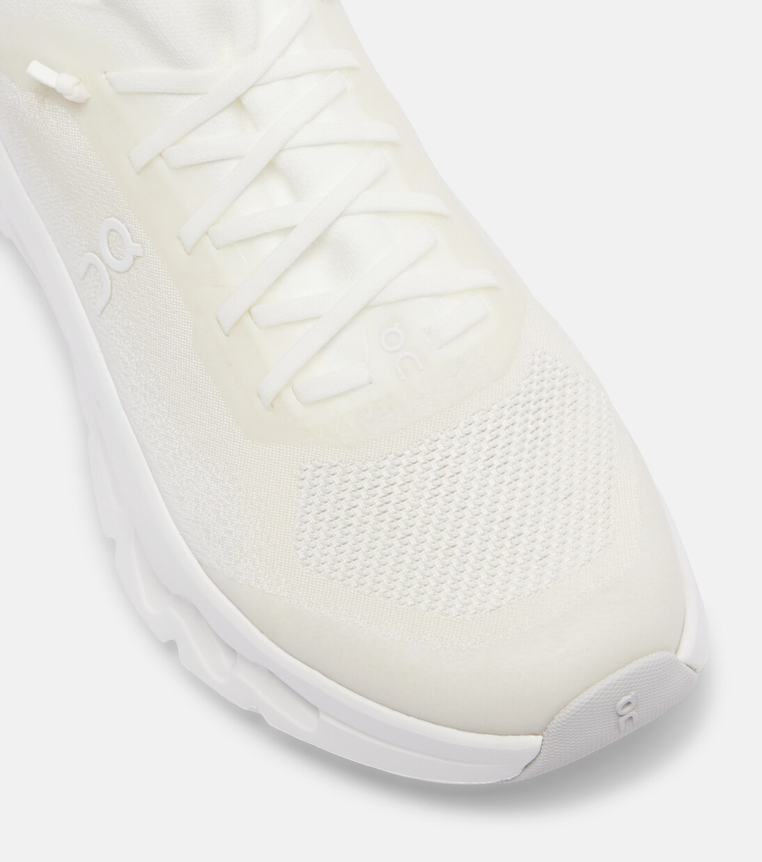 x Zendaya Cloudtilt Moon running shoes | On